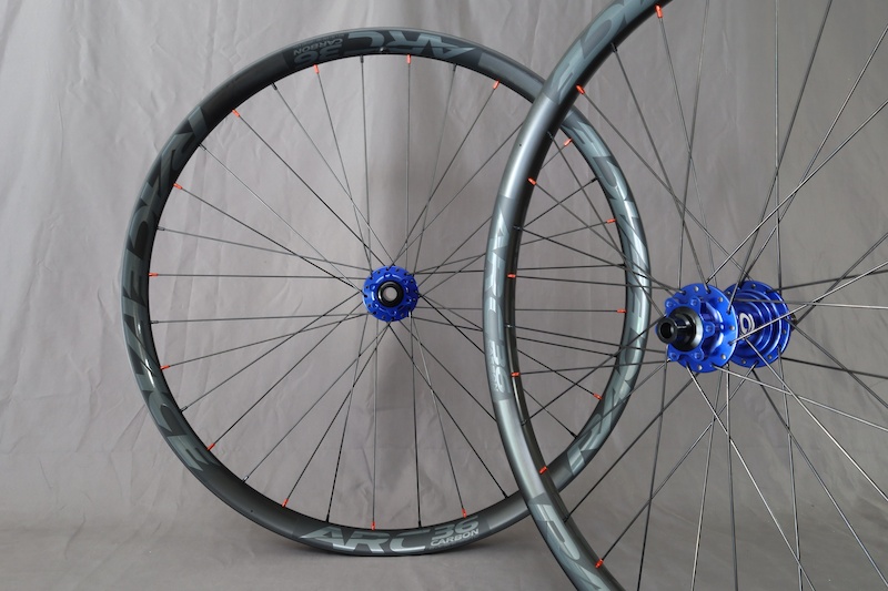 2023 Race Face ARC Carbon 27.5 MTB FAT Wheels ALL axles For Sale