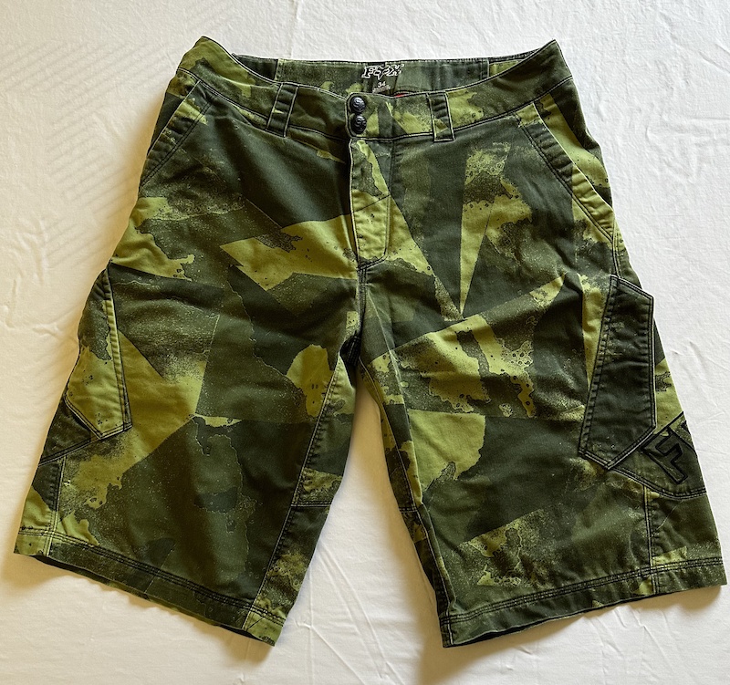 2019 Fox Sergeant shorts mens 34 camo For Sale