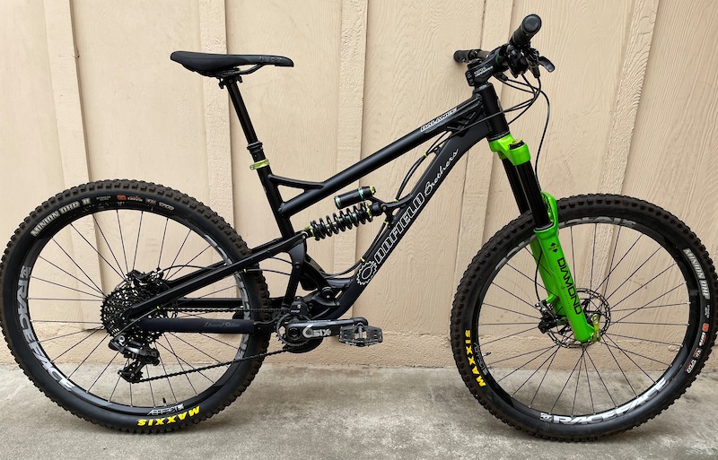 Canfield Bikes Dark Green Pedals Crampon Mountain Pedals