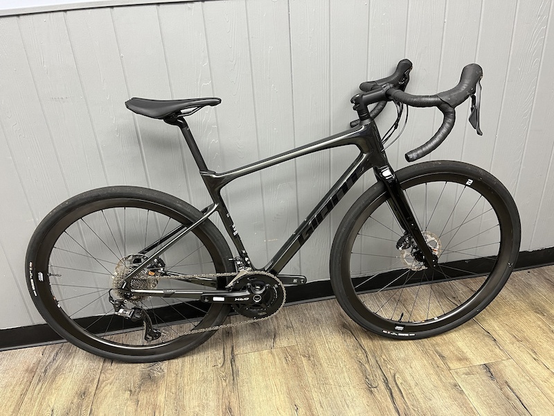 2021 Giant Revolt Advanced 0 For Sale