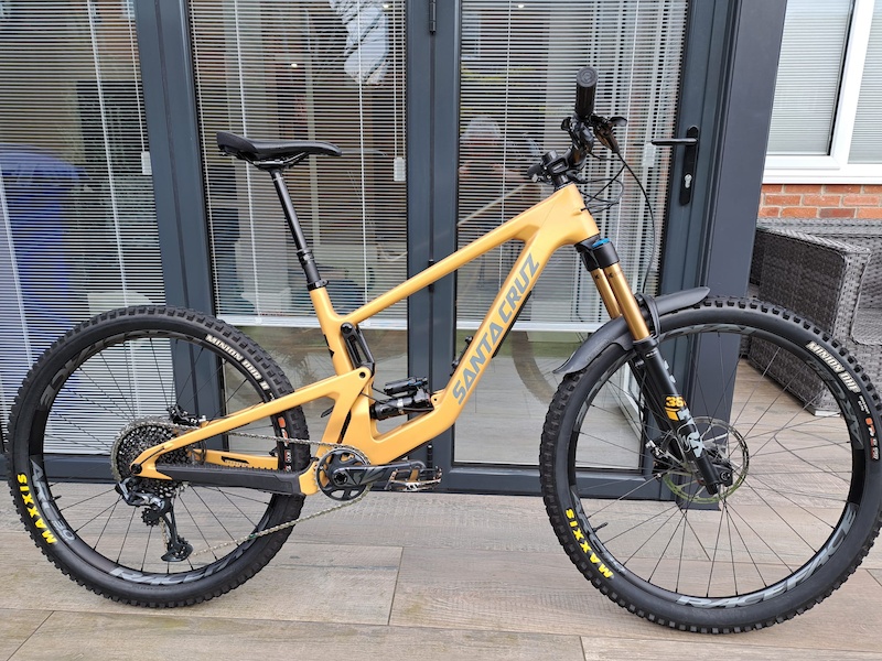 2022 Santa Cruz Bronson X01 CC Large Gold For Sale