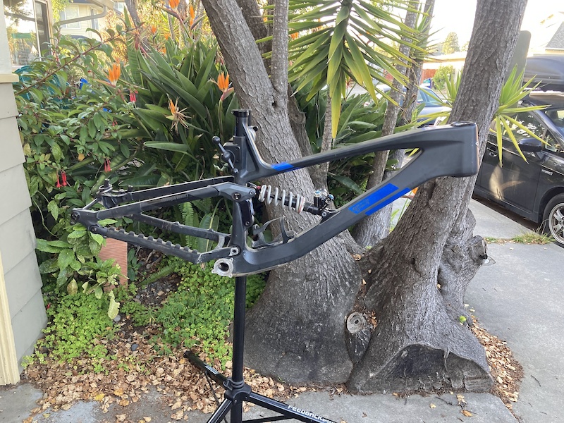 2021 GG Gnarvana Size 4 NO SHOCK For Sale