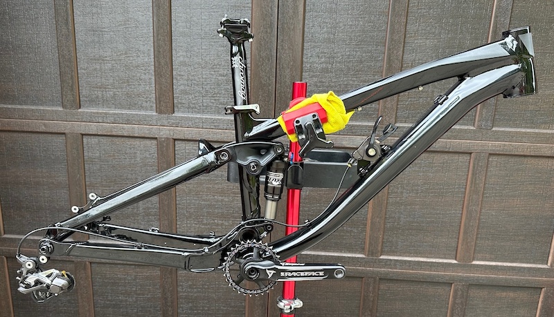 trek ticket s hub size