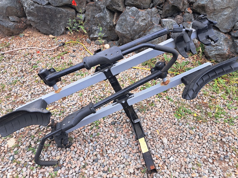 Thule T2 bike rack For Sale