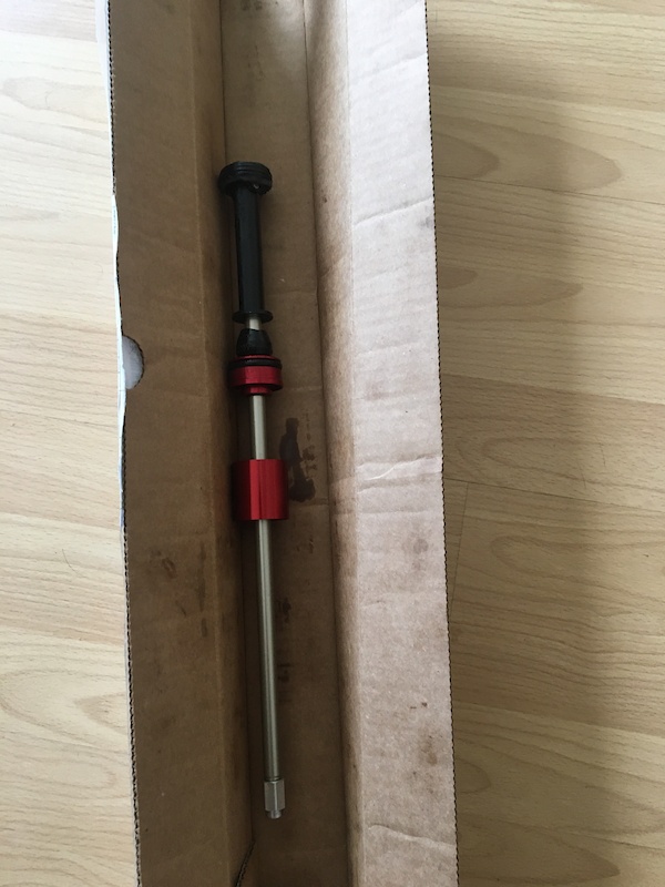 Rockshox Debonair Air Spring Mm Boxxer For Sale