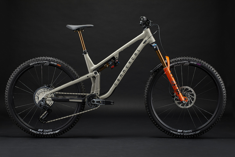 First Look: 2024 Commencal Meta V5 - Vimarsana News