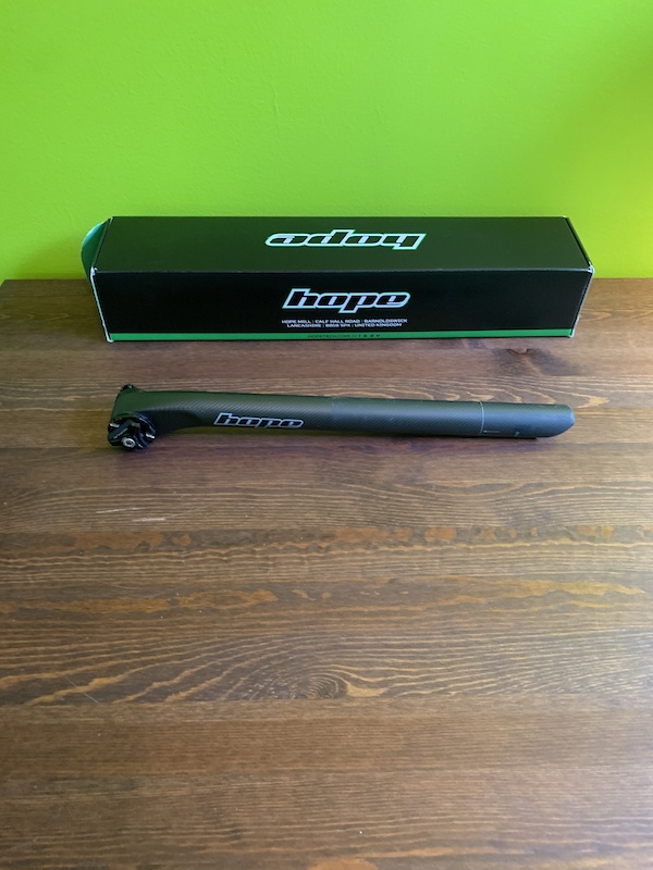 2021 HOPE CARBON FIBER SEATPOST 31.6 X 400 MM For Sale
