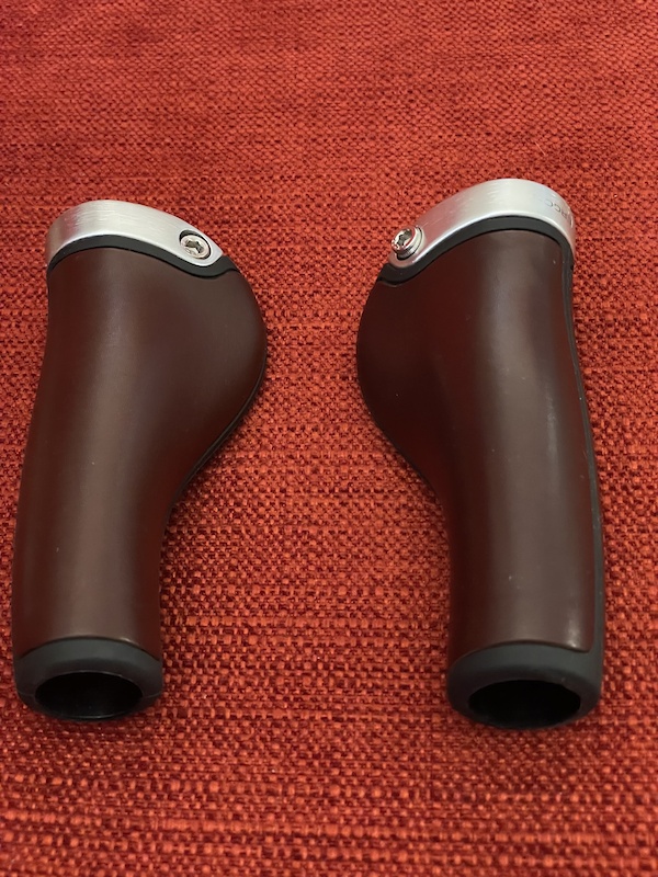 Brooks - 中古BROOKS ENGLAND ERGON GP1 Leather Grips Brooks Ergon GP1 Leather Grips 130mm/130mm - The Mob Shop