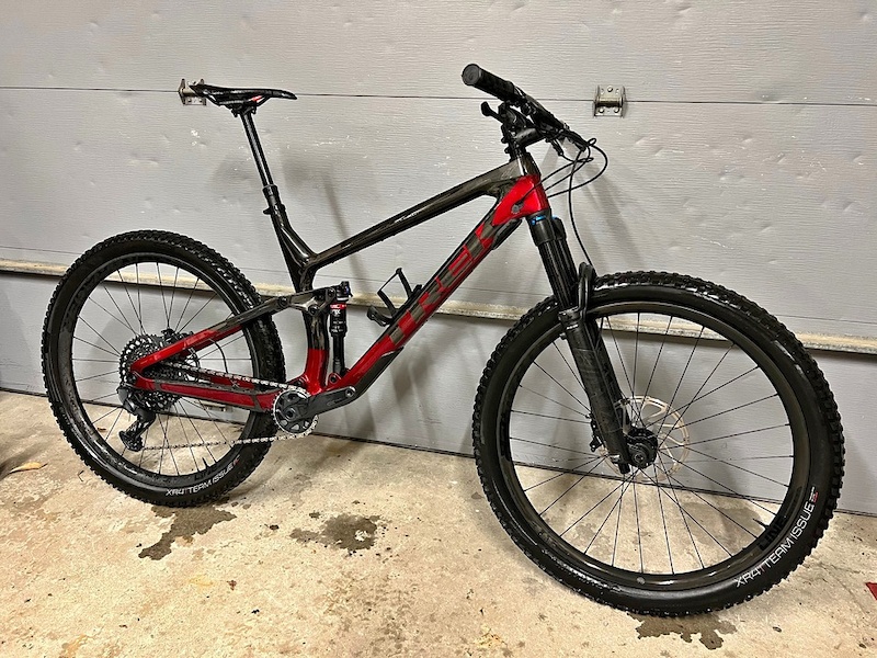 trek fuel 9.8 2021