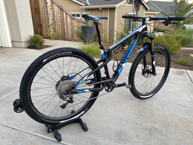 2012 TREK SUPERFLY 100 Elite Full Suspension Medium For Sale 2012 TREK SUPERFLY 100 Elite Full Suspension Medium For Sale