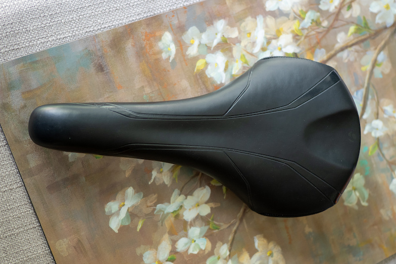 Bontrager evoke hot sale 3 saddle