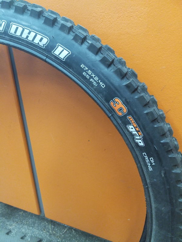 dhr2 tire