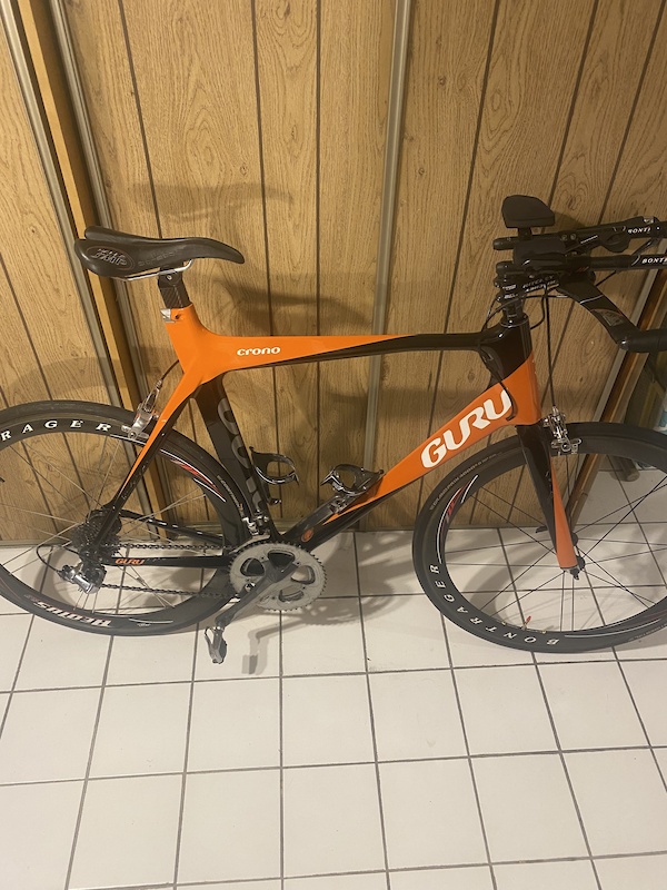 guru triathlon bike