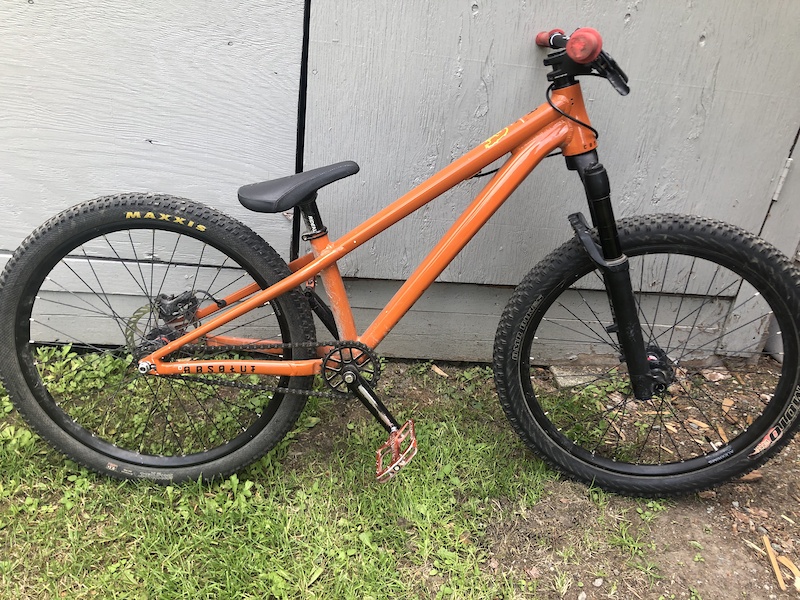 2022 COMMENCAL ABSOLUTE DIRT JUMPER For Sale