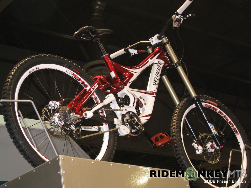Sam Hill's new 2009 Specialized demo 8!