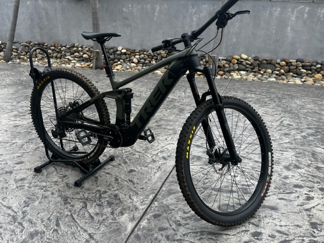 Trek rail 5 discount electric mountain bike