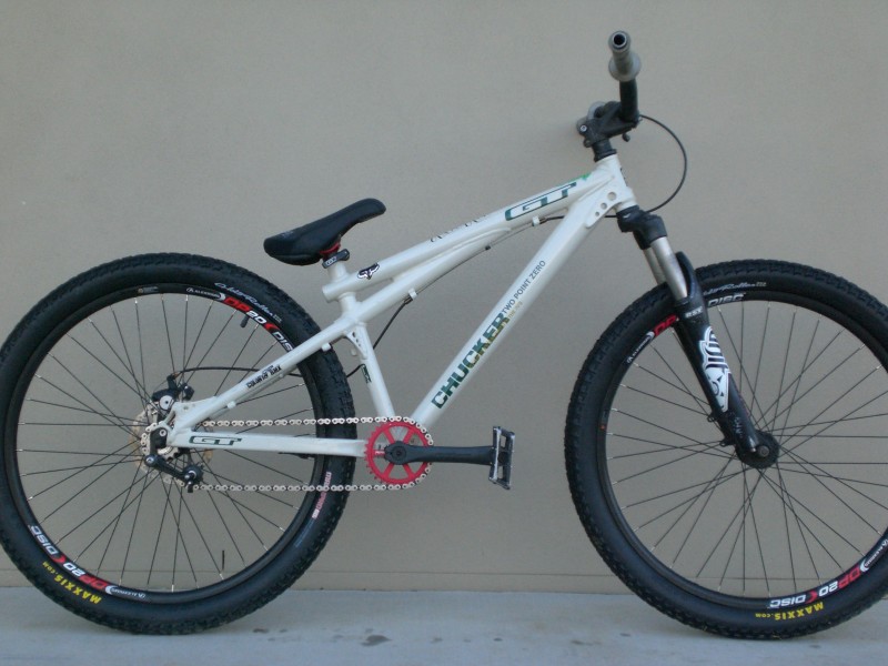 gt chucker xs2