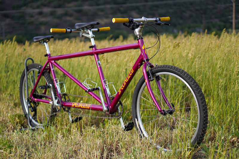 Specialized tandem outlet