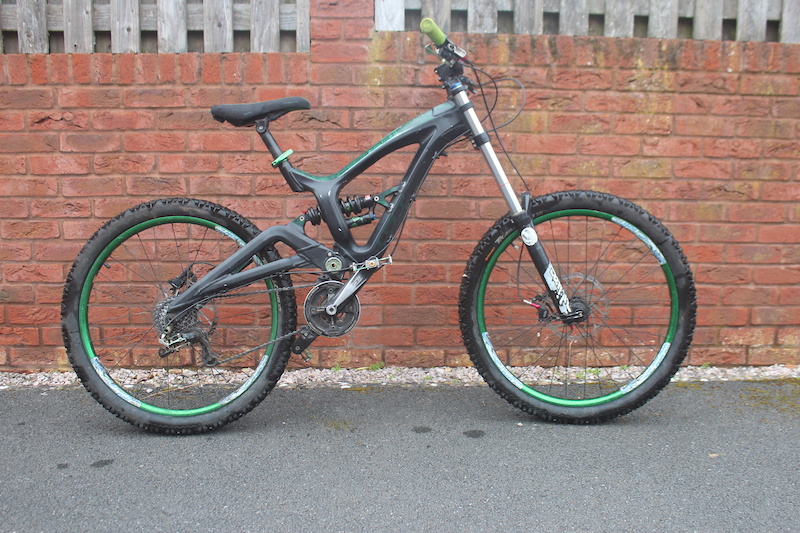 GT Bicycles - 【中古品】GT Ruckus 7 2.0 ダウンヒルバイク GT Bicycles - 【中古品】GT Ruckus 7 2.0 ダウンヒルバイクの