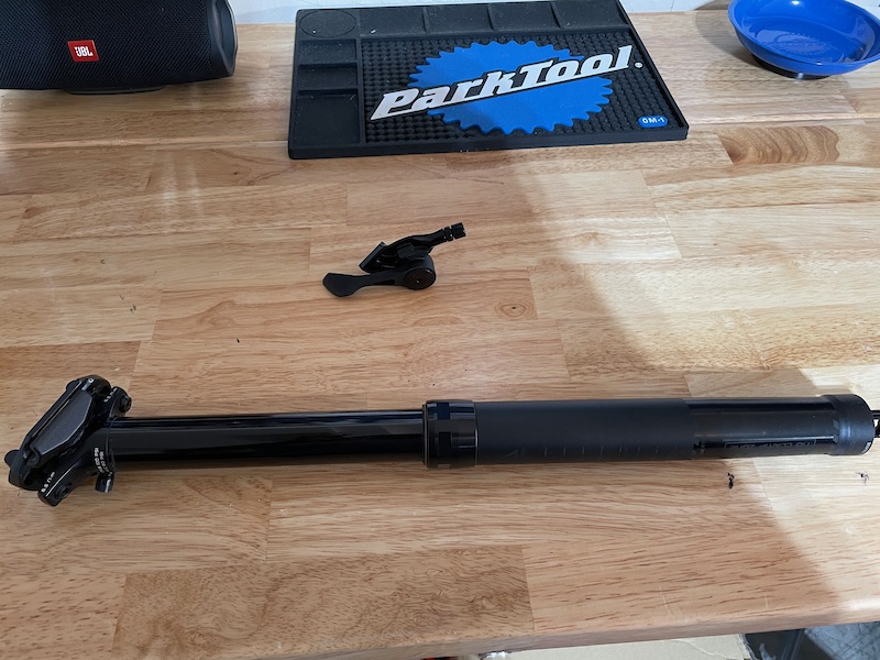 2022 Specialized Command dropper post w/lever LIKE NEW For Sale