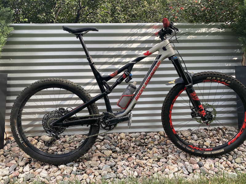 2017 rocky mountain discount altitude