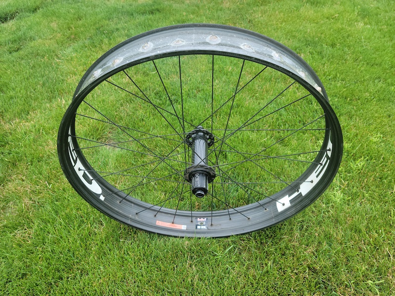 Giant sr2 best sale disc wheels