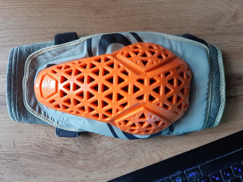 iXS Carve Evo with D30