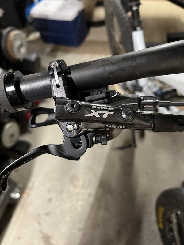 Shimano XT BL-M8000 Brakes front and rear For Sale