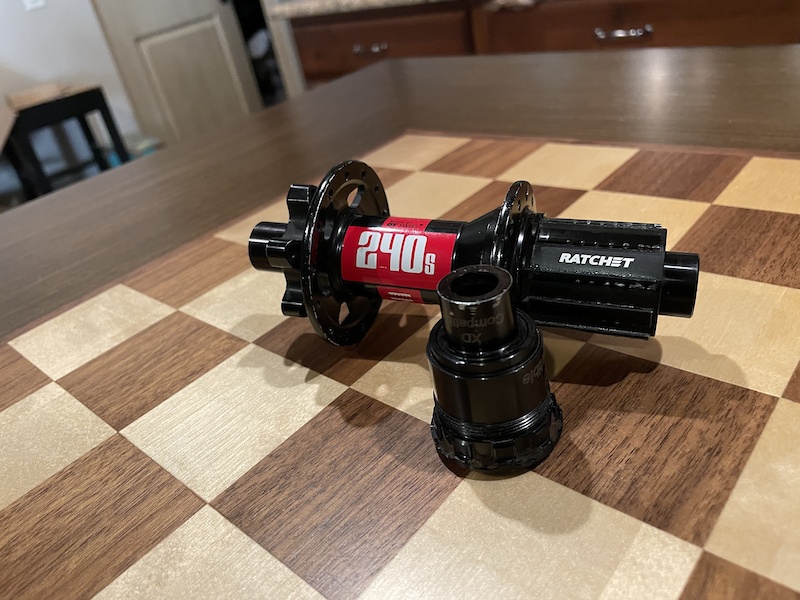 Dt240s 148 boost rear 28h For Sale