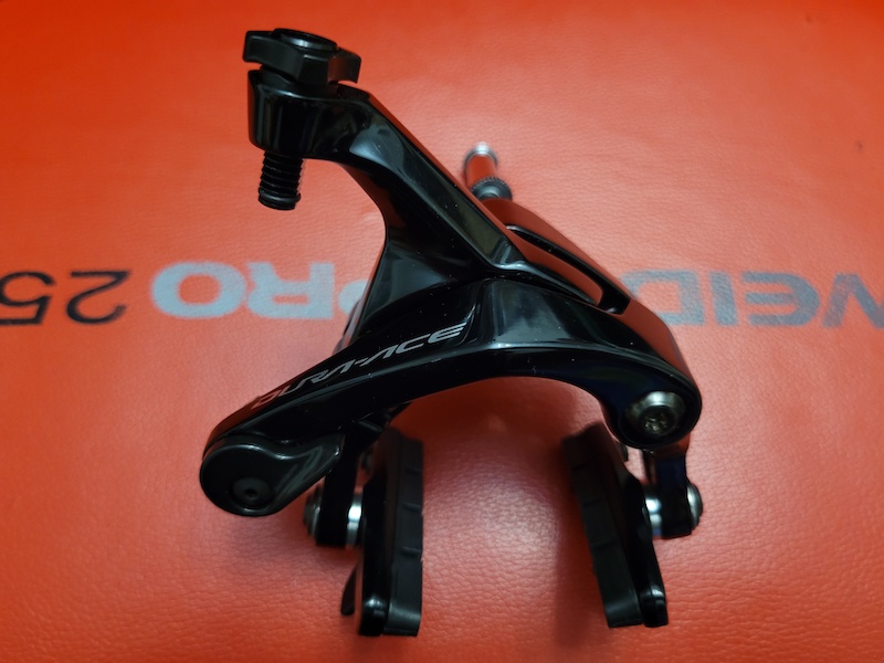 Shimano dura-ace BR-R9100 front brake caliper For Sale