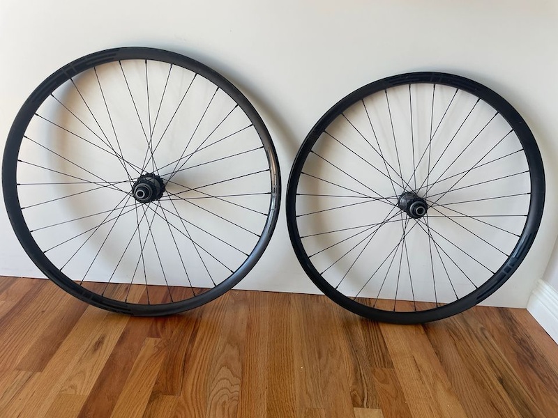 2019 Shimano XTR M9100 huba w EiE carbon rims For Sale