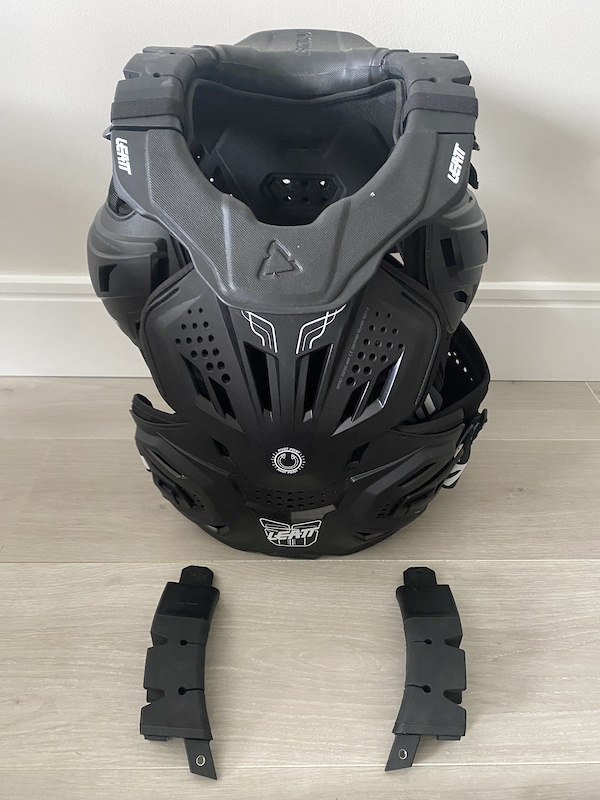 Leatt Fusion 2.0 Jr chest protector in Size L/XL