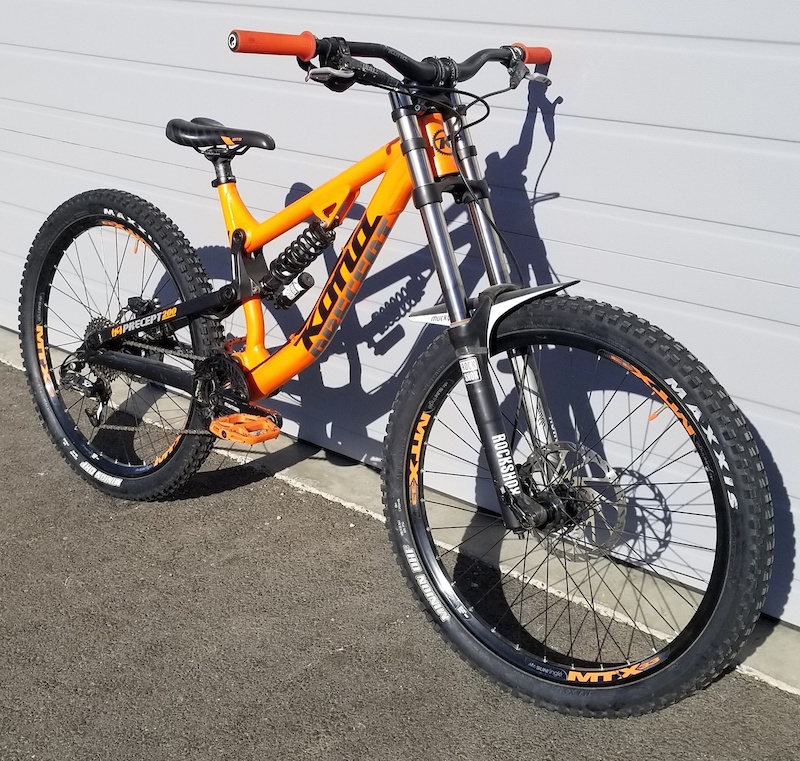 dh kona precept 200