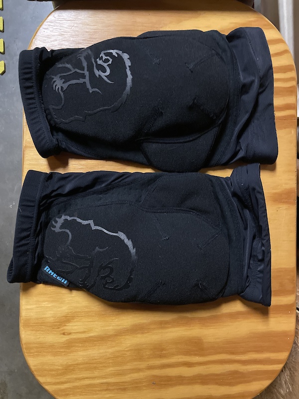 2022 Chromag Rift knee pads large For Sale