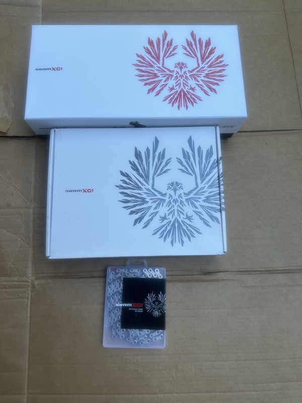 2023 X01 group set — AXS X01 kit, X01 cassette, X01 chain For Sale