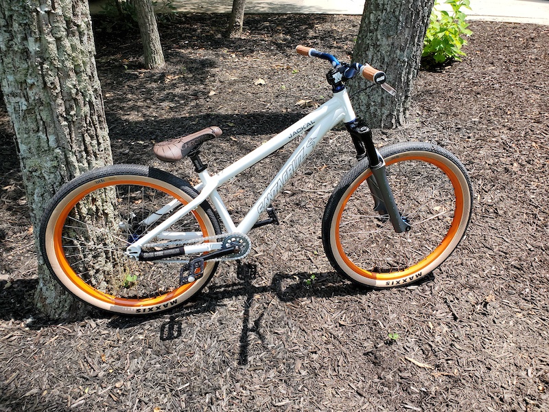 santa cruz jackal 3