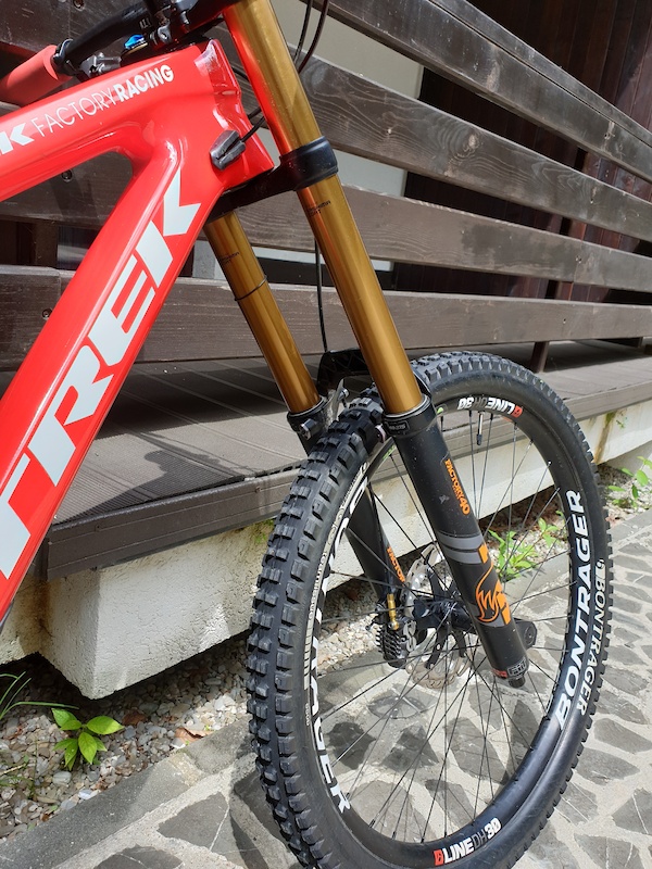 Trek session 9.9 fox best sale 40 kashima