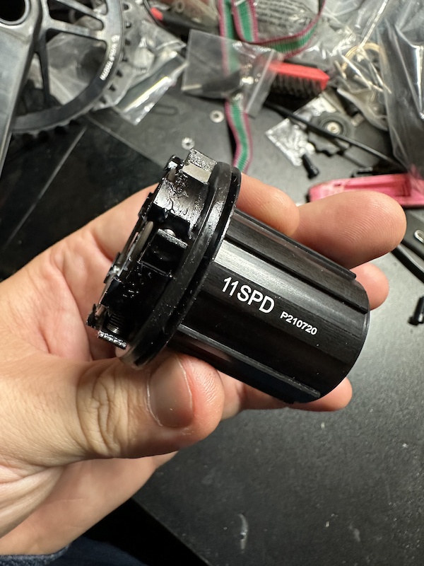 2023 Zipp Firecrest 303 zr1 hg Shimano freehub For Sale