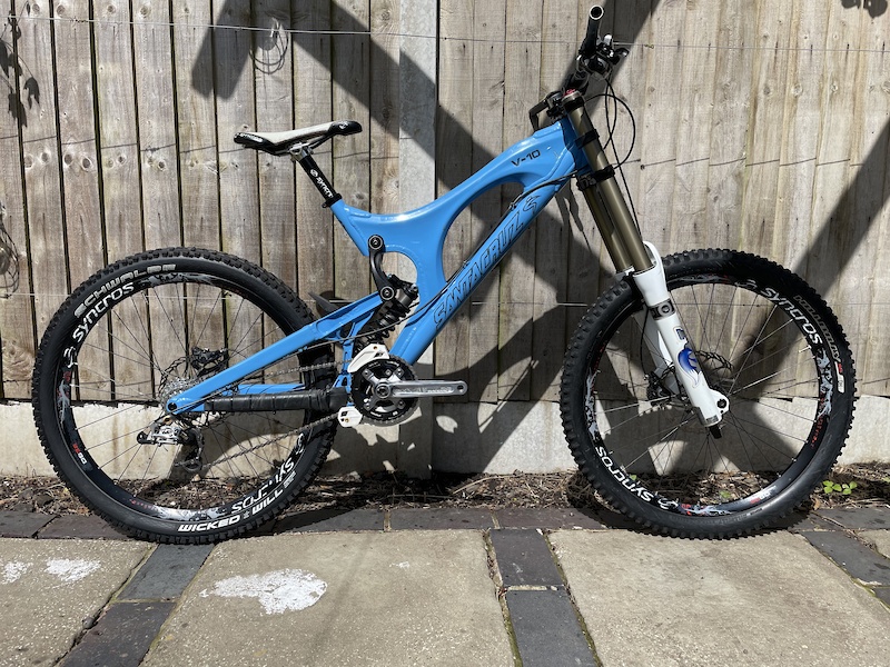 2010 Santa Cruz V10 For Sale