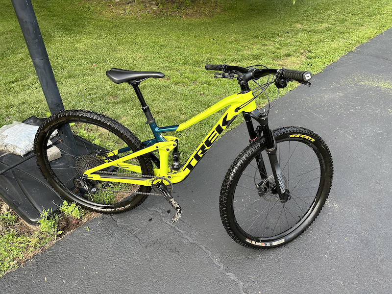 Trek top store fuel 8 2021