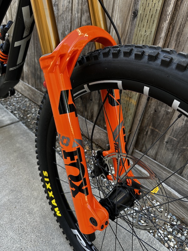 2016 YT Tues CF (new build) For Sale 2016 YT Tues CF (new build) For Sale
