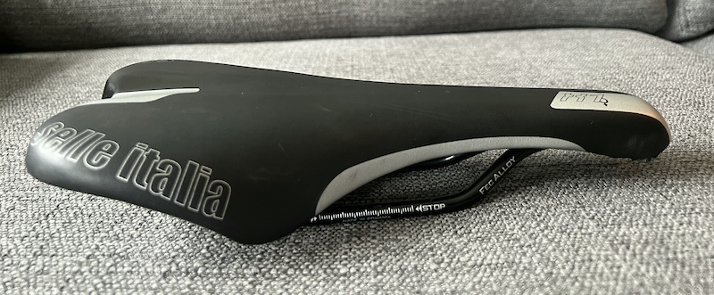 Selle Italia X1 Lady Flow saddle For Sale