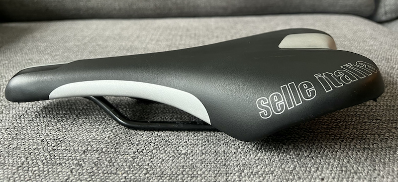 Selle Italia X1 Lady Flow saddle For Sale