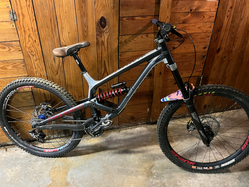 Commencal furious hotsell 2019