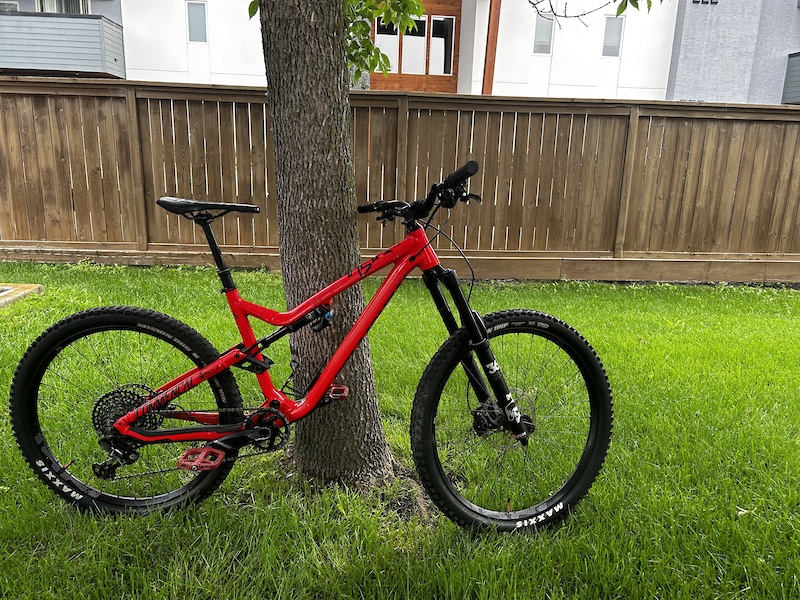 Commencal meta am best sale v4 2 essential 2018