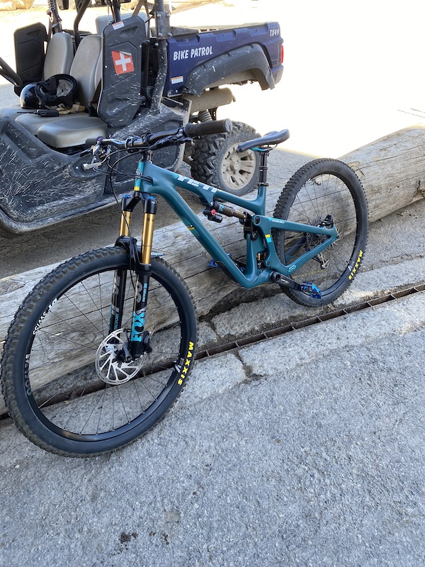 Yeti 130 best sale lunch ride