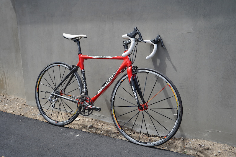 Kuota carbon best sale road bike