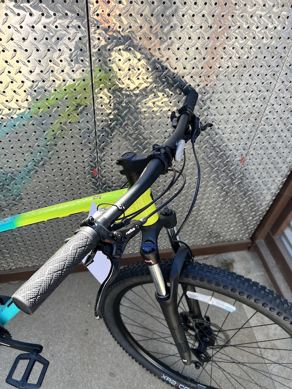 Trek marlin 5 hardtail mountain bike 2021 volt green hot sale