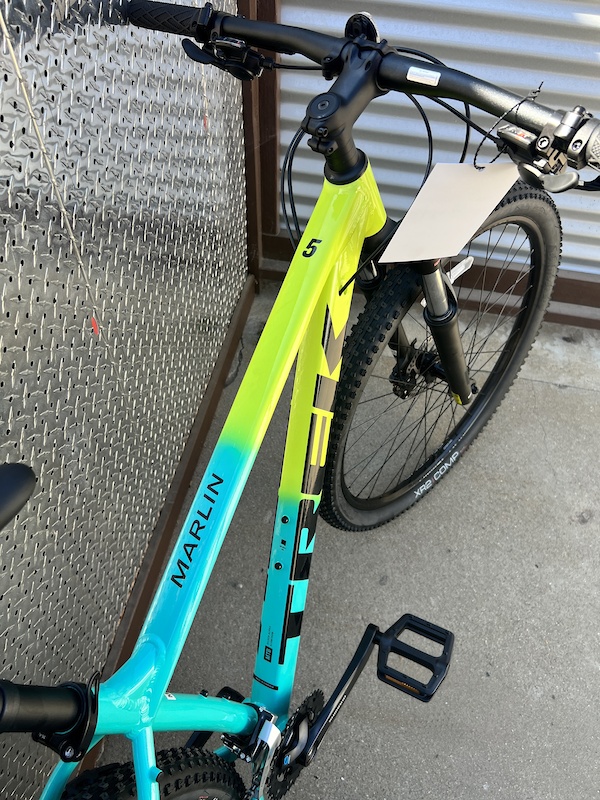 Trek marlin 5 2021 volt online green