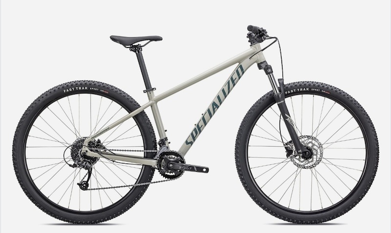 specialised rockhopper sport 2021